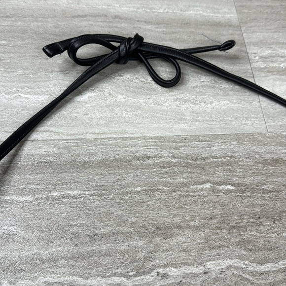 NWT Skims Faux Leather Triangle Tie Neck Size Bralette Size 4X - Picture 8 of 14